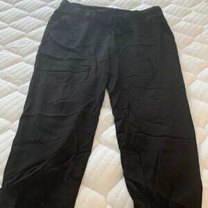 H&M Maternity Black Drawstring Pants; Size Medium